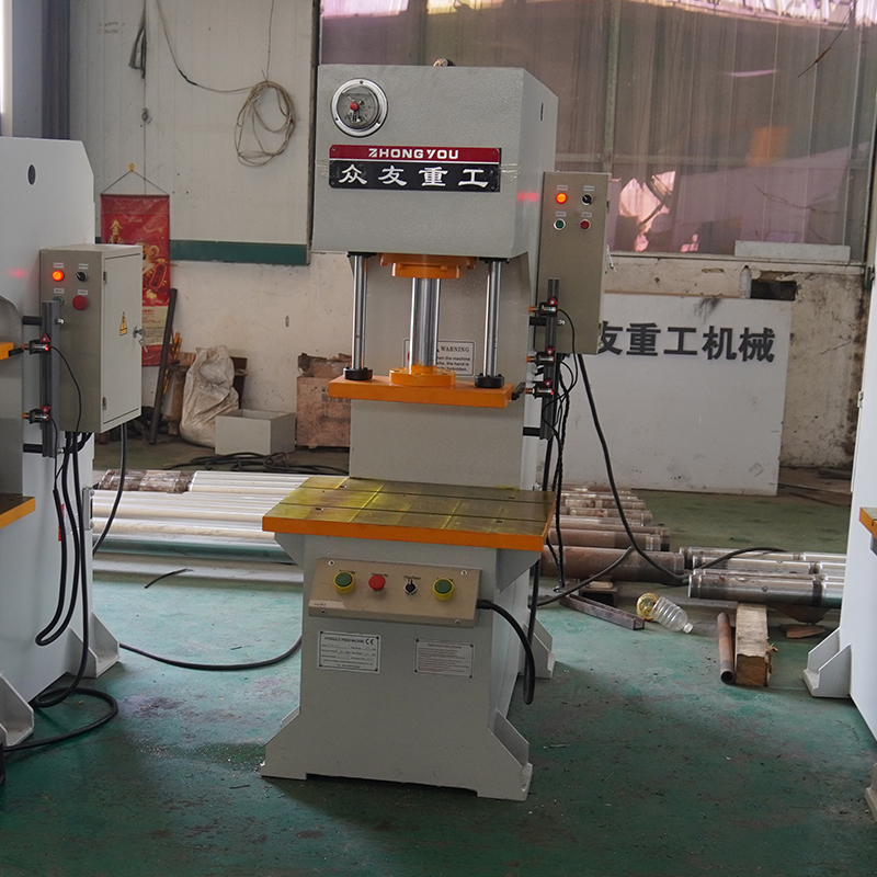 30吨四柱导向单柱液压机    30T拉伸C型单臂压力机