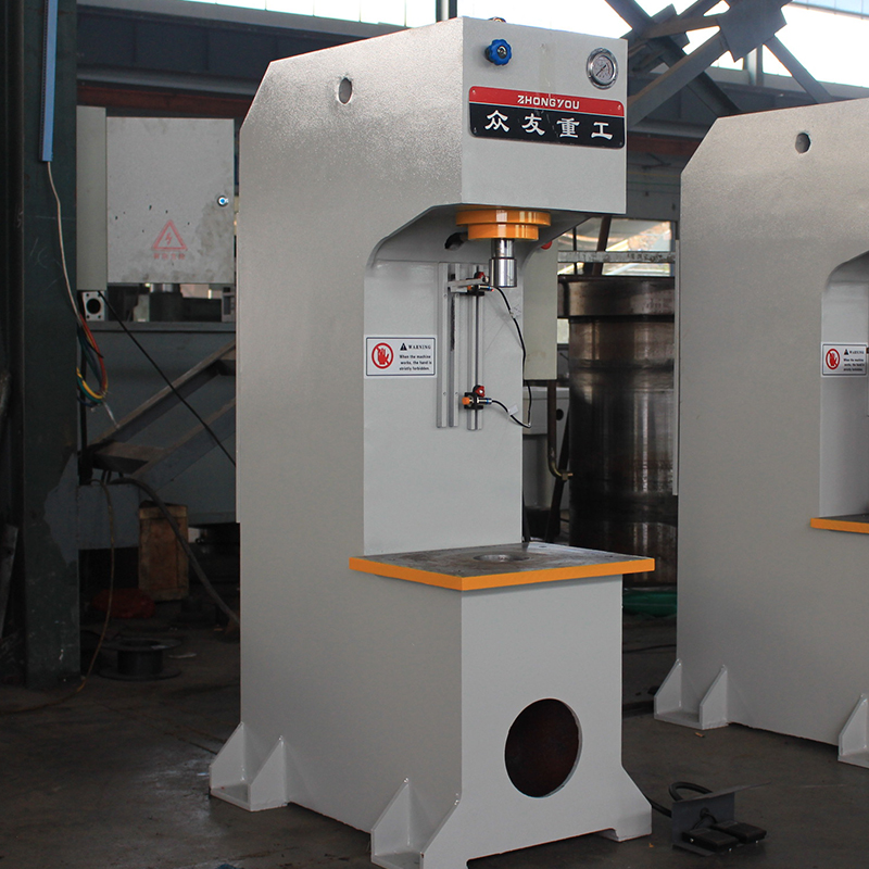 20吨单柱式数控液压机    20TC型校正单臂压力机