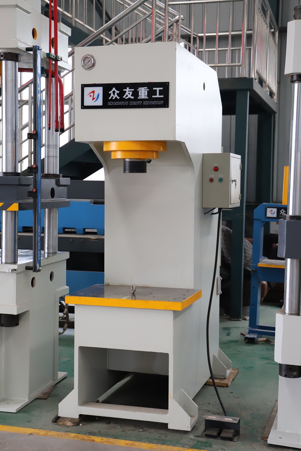 63吨单臂液压机   63T塑料产品压制单柱压力机